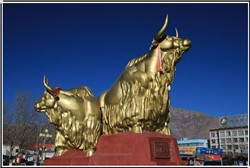 公园大型铜牛雕塑