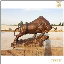 工厂批发纯铜牛雕塑 