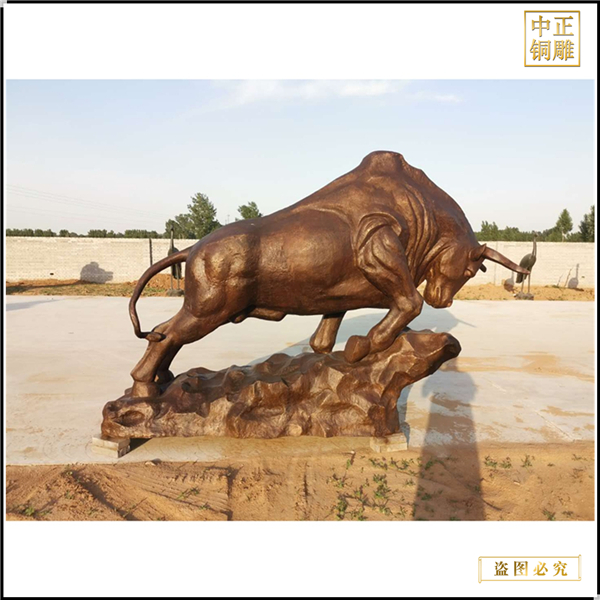 工厂批发纯铜牛雕塑 (图1)